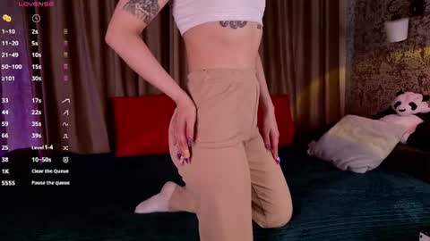 Bella online show from July 11, 2026, 3:20 am