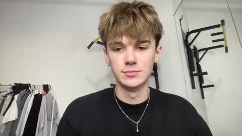 Snapshot of yoursweetyguy chatting on January 16, 2026, 4:11 pm yoursweetyguy online show from January 16, 2026, 4:11 pm