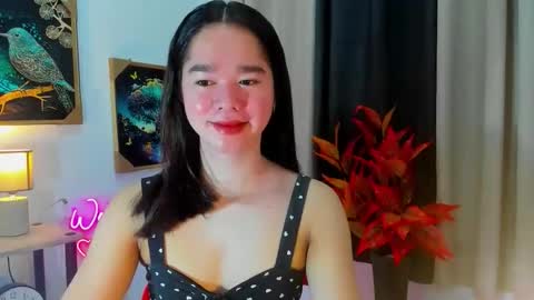 yourtinybunny online show from November 8, 2025, 10:26 am