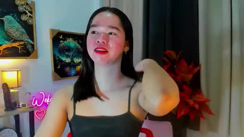 yourtinybunny online show from November 14, 2025, 4:33 am