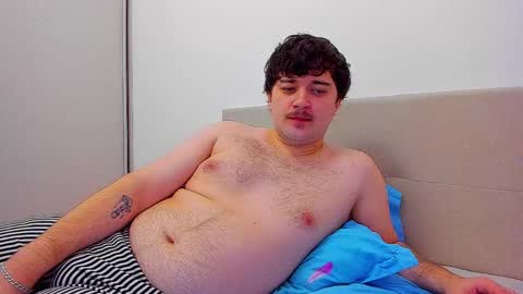 Snapshot of yourtotoro chatting on December 15, 2024, 10:07 am Mike online show from December 15, 2024, 10:07 am