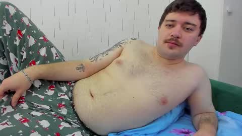 Snapshot of yourtotoro chatting on October 8, 2025, 9:18 am Mike online show from October 8, 2025, 9:18 am