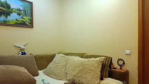 YourXQueen online show from November 5, 2025, 6:24 am