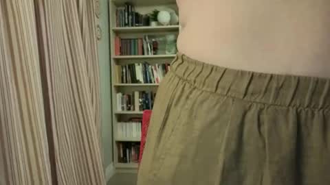 Rose Noire online show from December 23, 2025, 2:31 am