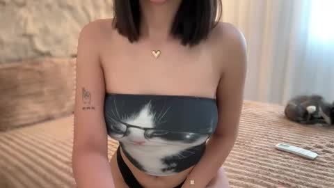 YowgineTheGreat online show from March 19, 2026, 5:22 am