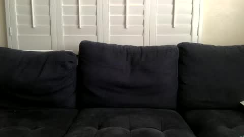 yque online show from February 1, 2026, 6:39 pm