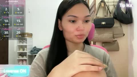 yrdrmgrl_jennie26 online show from April 1, 2026, 8:04 am