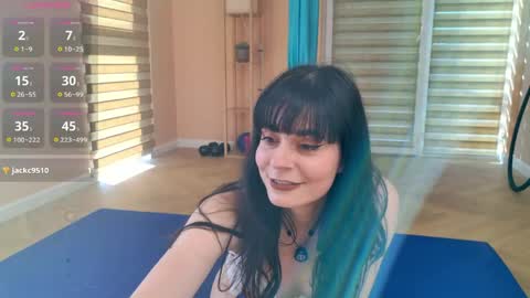 Yrsaa online show from May 20, 2026, 4:40 am