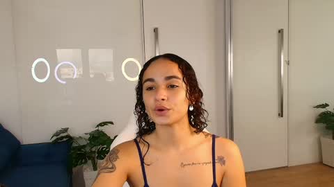 Snapshot of ysenne_josse chatting on June 2, 2026, 7:05 pm Ysenne online show from June 2, 2026, 7:05 pm