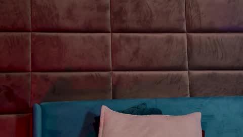 Foxie online show from January 15, 2026, 5:27 pm