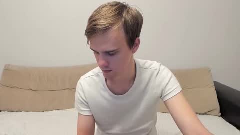 Yue Lang and Samm online show from October 6, 2025, 6:16 pm