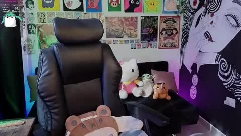    rawr   Anne Independent model      online show from February 20, 2026, 8:31 pm