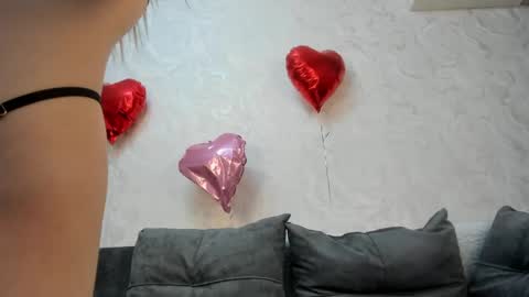 Yuki online show from February 23, 2025, 8:17 am