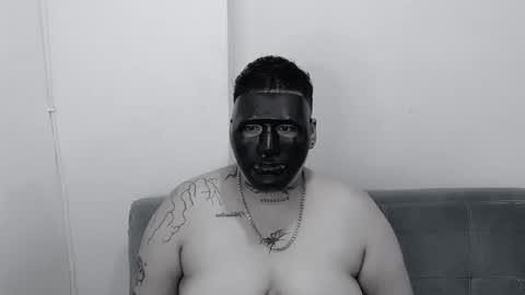 yul and val couple online show from October 30, 2025, 11:05 pm