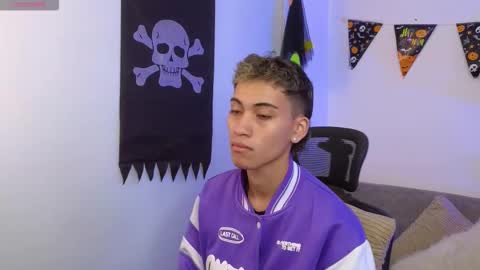 Snapshot of yulian_vasquez chatting on October 20, 2025, 12:16 pm yulian_vasquez online show from October 20, 2025, 12:16 pm