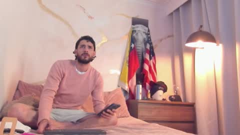 yulian 2811 online show from January 11, 2026, 9:09 pm