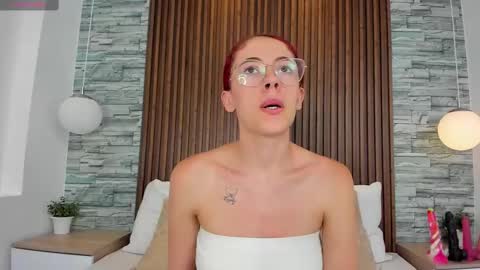 yulievans online show from October 3, 2025, 1:30 pm