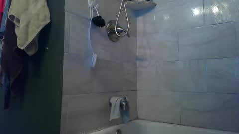 Snapshot of yumiepussyy chatting on October 18, 2025, 3:09 am Payton kelly online show from October 18, 2025, 3:09 am