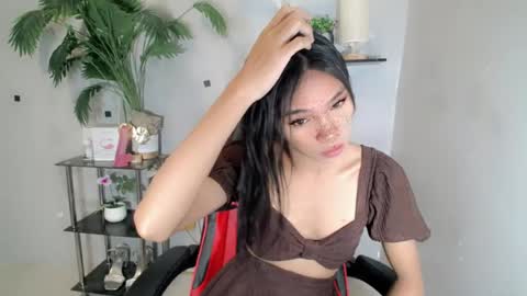 Snapshot of yumiexx chatting on July 25, 2026, 8:01 am CALL ME YUMLEXX online show from July 25, 2026, 8:01 am