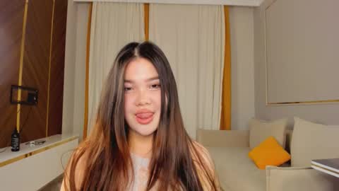 Snapshot of yummmym chatting on October 10, 2025, 2:38 pm Yummy online show from October 10, 2025, 2:38 pm