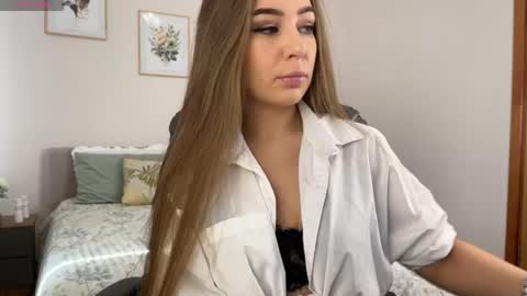 Snapshot of yummy_jane_ chatting on May 17, 2026, 1:25 am Yummy Jane online show from May 17, 2026, 1:25 am