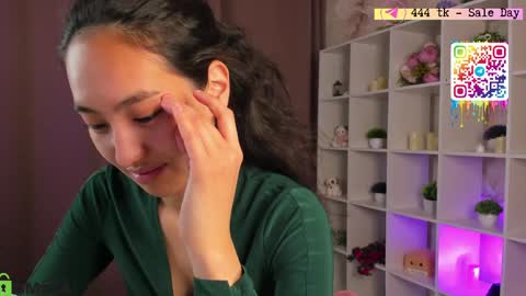 Snapshot of yummy_lamii chatting on June 9, 2026, 3:29 am Cindey online show from June 9, 2026, 3:29 am