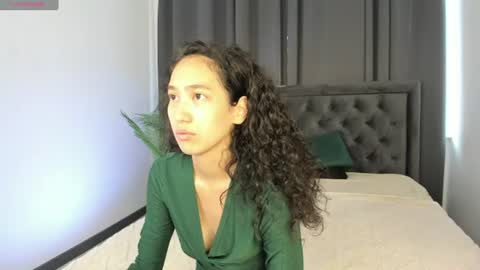 Snapshot of yummy_lamii chatting on July 14, 2026, 3:44 am Cindey online show from July 14, 2026, 3:44 am