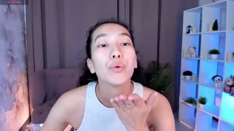 Snapshot of yummy_lamii chatting on July 19, 2026, 3:32 am Cindey online show from July 19, 2026, 3:32 am