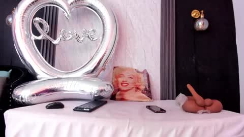 Snapshot of yummyduo chatting on May 8, 2026, 11:04 am Yummyduo online show from May 8, 2026, 11:04 am