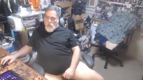 Snapshot of yummyflguy chatting on April 17, 2026, 6:44 pm yummyflguy online show from April 17, 2026, 6:44 pm