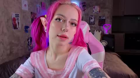 Lisa online show from February 23, 2025, 7:49 pm