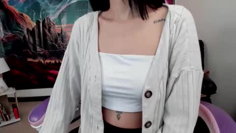 Yuna online show from November 20, 2025, 4:18 pm