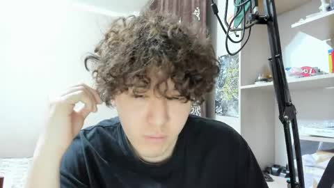 Snapshot of yung_skinny_boy chatting on May 16, 2026, 9:57 pm Peter online show from May 16, 2026, 9:57 pm
