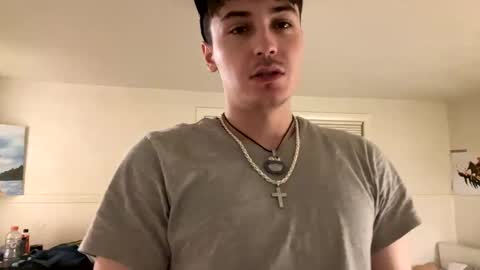 yungstudbev online show from January 6, 2025, 10:24 am