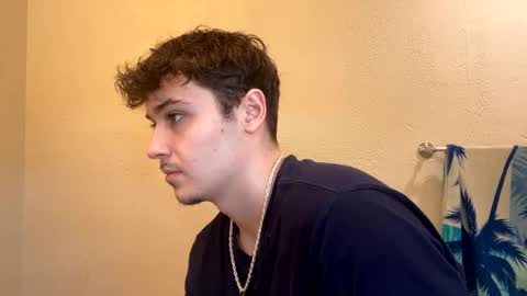 yungstudbev online show from January 26, 2025, 4:51 pm