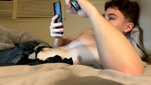 yungstudbev online show from February 28, 2025, 3:37 am