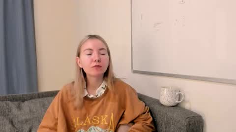 Alesia online show from December 18, 2025, 8:31 am