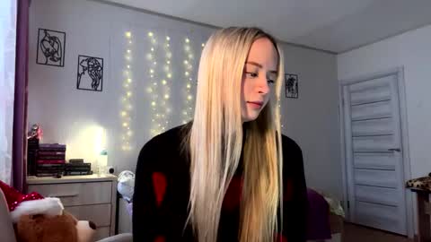 Snapshot of yutwiner chatting on January 11, 2026, 12:21 pm May online show from January 11, 2026, 12:21 pm