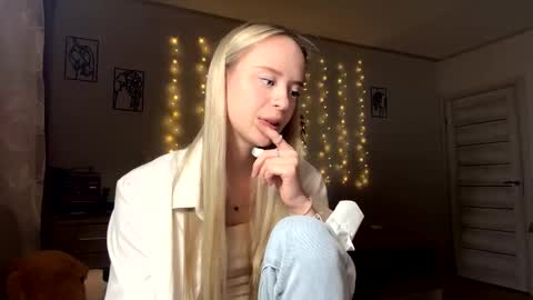 Snapshot of yutwiner chatting on January 15, 2026, 4:44 pm May online show from January 15, 2026, 4:44 pm