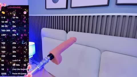 Yuyis  online show from December 12, 2024, 6:57 am