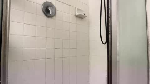 ywbrsnow online show from April 8, 2026, 8:20 pm