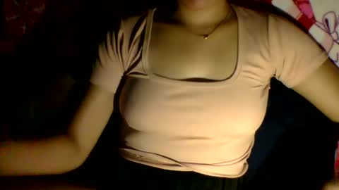 Snapshot of z0elyn chatting on July 13, 2026, 1:25 pm z0elyn online show from July 13, 2026, 1:25 pm