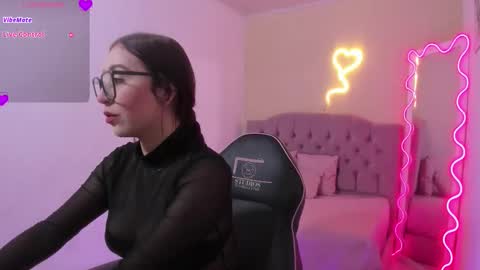 Snapshot of zaafira_tay chatting on February 6, 2026, 11:24 am zaafira_tay online show from February 6, 2026, 11:24 am