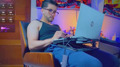 ZAC online show from November 29, 2025, 10:02 pm