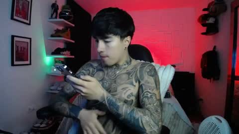 zac_muller1 online show from May 15, 2026, 6:53 am