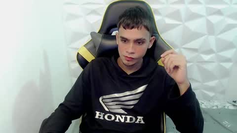 ZACARIAS online show from December 10, 2024, 10:05 pm