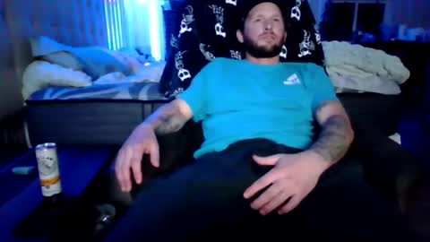 Snapshot of zach1290727 chatting on November 16, 2025, 12:16 am zach1290727 online show from November 16, 2025, 12:16 am