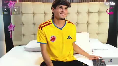 zack23__ online show from July 8, 2026, 3:11 am