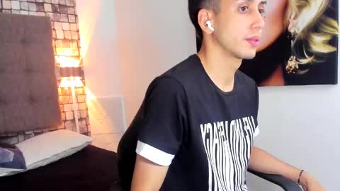 Snapshot of zack_isback chatting on April 14, 2026, 8:59 pm zack_isback online show from April 14, 2026, 8:59 pm