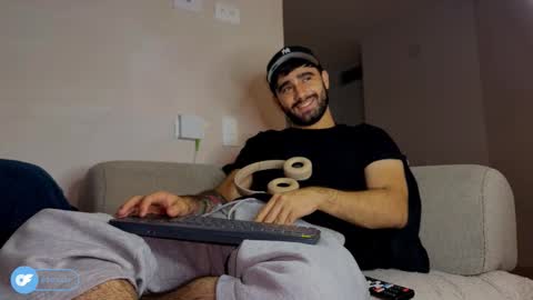 zack_sullivan22 online show from December 3, 2025, 7:27 am